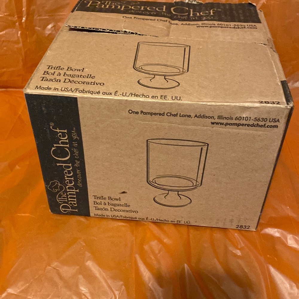 Trifle Bowl by Pampered Chef.